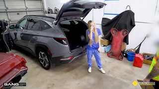 roadside-xxx-ashley-tee-scene-1.540p