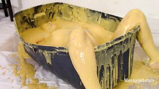 2024-09-17-messygirl-903-amy_takes_a_batter_bath