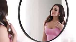 nfbusty_seducing_my_valentine_960
