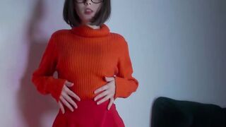 OnlyFans - Kovicki - Velma Shows You New Lingerie rq