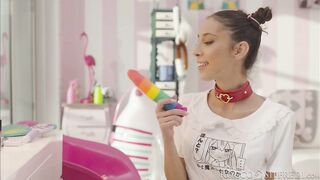 roccosteensunleashed3_s03_raulcosta_evagenerosi_540p