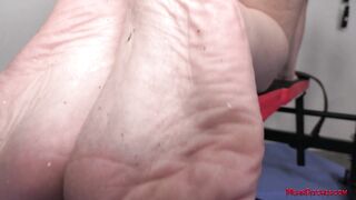 2025-02-12-meanworld-victoria-voxxx-in-your-face-4