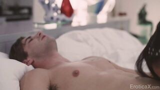 roadtrip_s03_nathanbronson_elizaibarra_540p