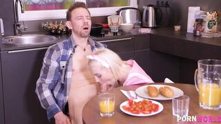 2019-05-30-pornworld-44895-blowjobs-for-breakfast_720