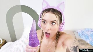 stuffed-gamer-girl_720