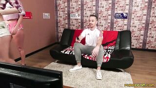 2018-06-22-purecfnm-world-cup-distraction_720p