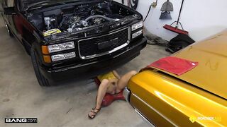 roadside-xxx-ally-cooper-scene-1.540p