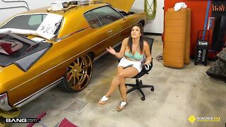 roadside-xxx-carmela-clutch-scene-1.540p