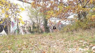 video-blonde-in-the-suburbs_1080P