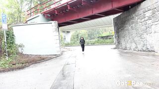 video-cynthia-sprays_1080P