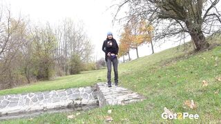 video-freya-needs-to-pee_1080P
