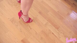 2015-08-14-humiliatrix-bikini-goddesses-tiffani-amp-becky-re-addict-you-to-humiliatrix-com