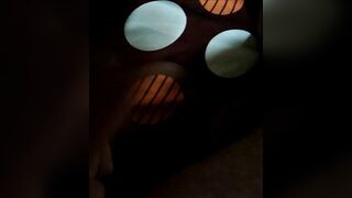 119dow2cumshots-ipod-001