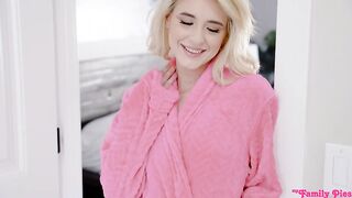 myfamilypies_fighting_over_a_blowjob_960