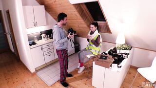 photo-shoot-with-teen-turns-into-hot-fuck_720