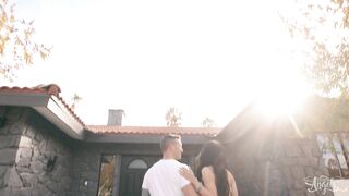 cumming-close_720