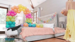 balls-deep-in-my-balloons_720