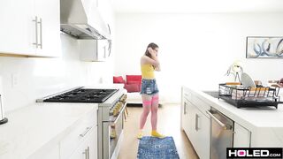 baby-sitter-caught_720