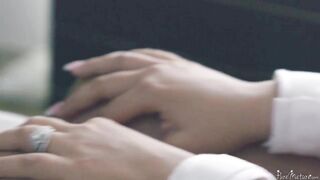 losing-her-senses_720