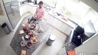 stepsis-fucked-in-kitchen-on-thanksgiving_720