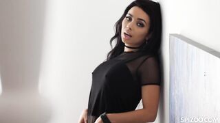 2019-11-15-2627-brunette-aaliyah-hadid-interracial-hardcore_720