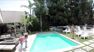 stepbro-catches-stepsis-masturbating_720