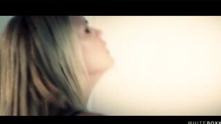 czech-blondie-gets-cum-covered-in-erotic-fuck_720