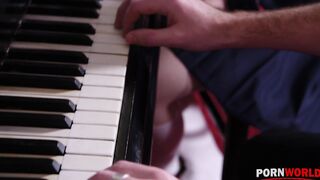 2018-01-23-pornworld-35750-tapping-the-tutor_720