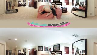 dani-daniels-never-passes-up-an-opportunity_hd