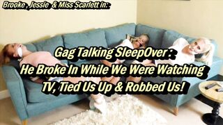 borderlandbound-6822-brooke-jessie-miss-scarlett-in
