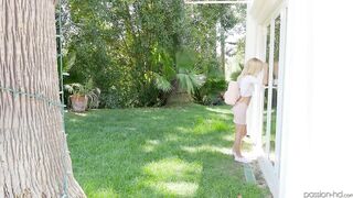naughty-naked-neighbor_720