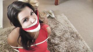 borderlandbound-4606-elle-lucy-in