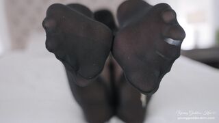 2019-05-21-young-goddess-kim-21494645-chastity-foot-slave-tease