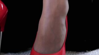 2018-05-06-young-goddess-kim-19592257-becoming-ygks-shoe
