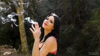 2017-07-18-young-goddess-kim-18031034-eerie-smoking-seduction-mp4-720p