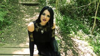 2017-10-15-young-goddess-kim-18488571-return-of-the-woodlands-witch-mp4-720p