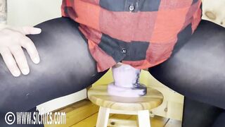 2023-11-19-sicflics-5747-the_worlds_biggest_pussy_40