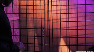 2019-01-28-2457-jessica-jaymes-got-caged-4k_720