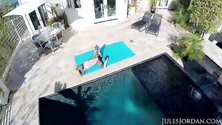 2014-05-03-juelz-ventura-dpd-the-face-shows-she-loved-it_sd