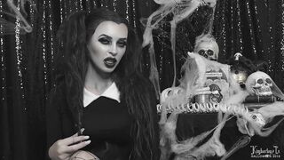 2018-10-04-kimberleyjx-20373921-addams-family-taboo