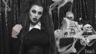 2018-10-04-kimberleyjx-20373921-addams-family-taboo