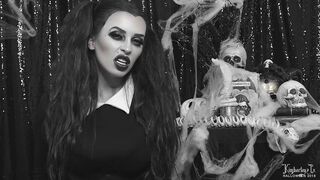 2018-10-04-kimberleyjx-20373921-addams-family-taboo