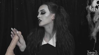 2018-10-04-kimberleyjx-20373921-addams-family-taboo