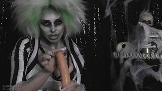 2018-10-04-kimberleyjx-20373419-beetlejoice