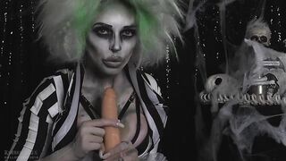 2018-10-04-kimberleyjx-20373419-beetlejoice