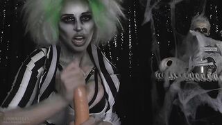 2018-10-04-kimberleyjx-20373419-beetlejoice