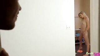 2017-09-22-brattysis-49100-it-just-slipped-in-s2e8_960