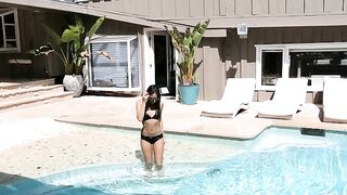 poolside-passion--2_750