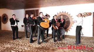 5-de-mayo---mariachi-orgy_720
