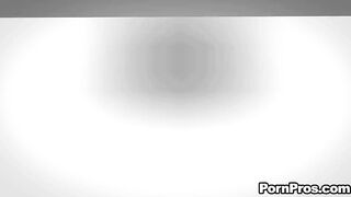 blonde-caught-off-guard_950